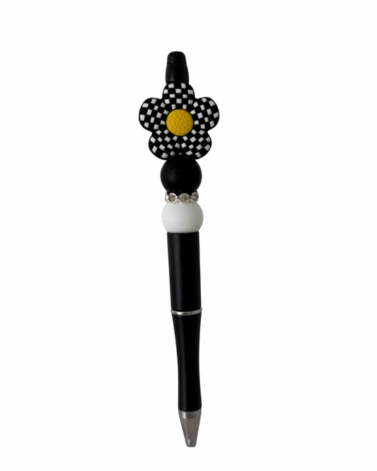 Checked daisy beaded pen