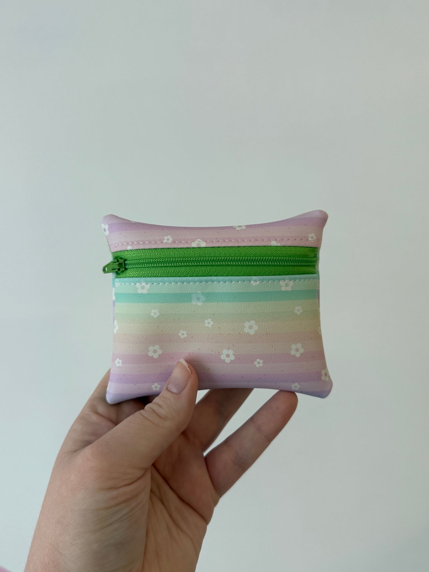 Rainbow daisy Coin Purse